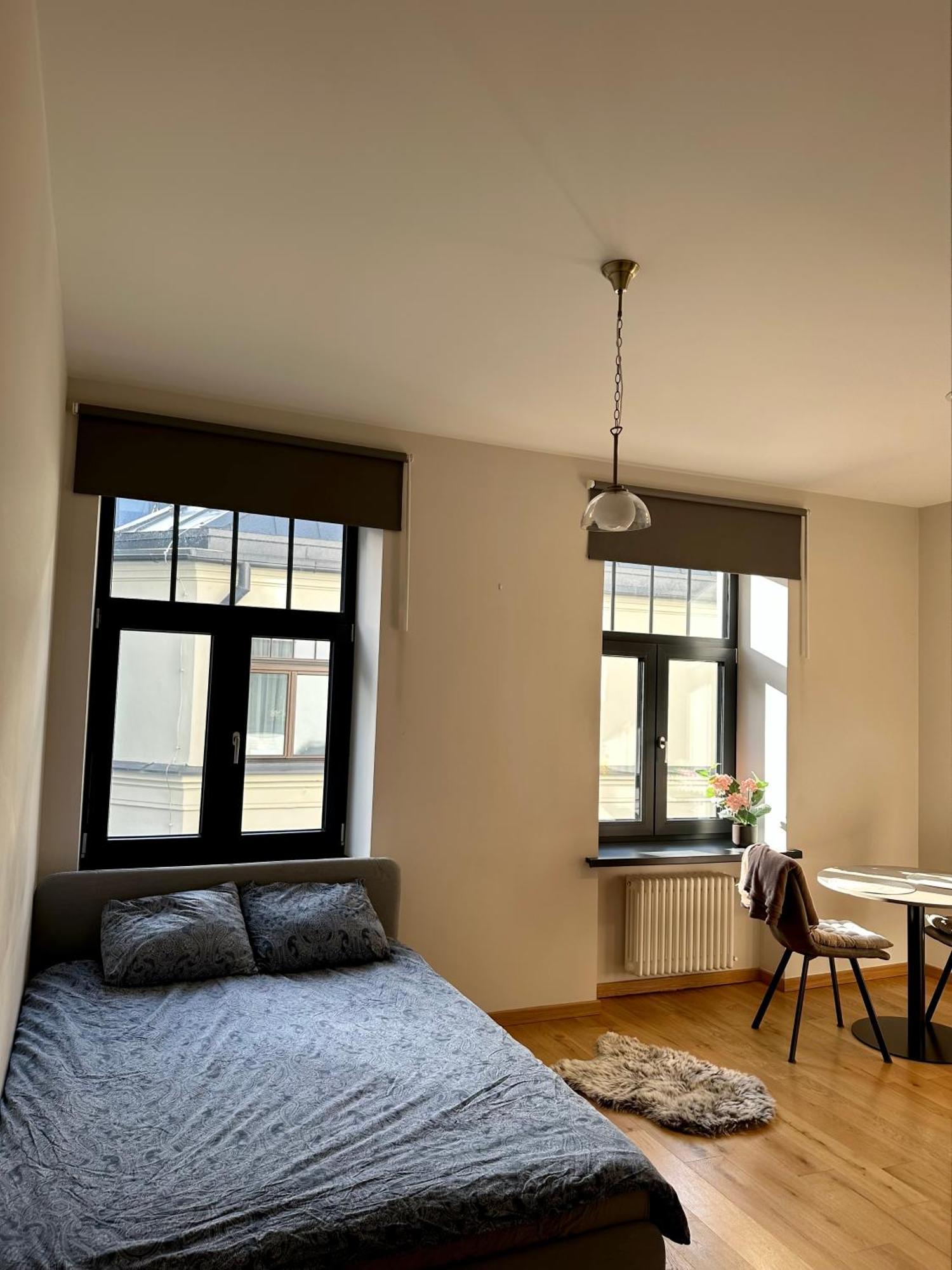 Modern Central Apartment Riga Retreat Exterior photo